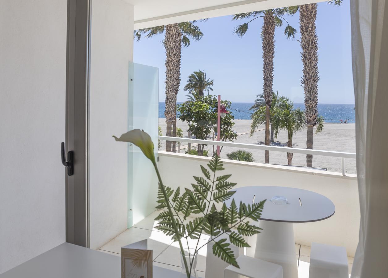 Hotel Las Palmas Carboneras Extérieur photo